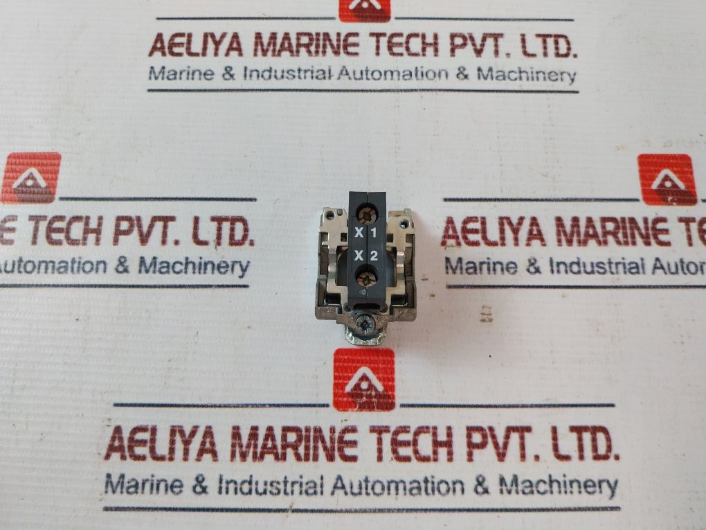 Schneider Electric/Telemecanique Zb4 Bv6 Mounting Collar Switch Body Gb14048.5