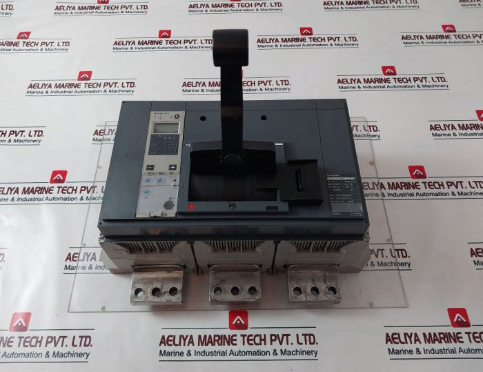 Schneider Electric Ns2000N 2000 Amp Micrologic 2.0A Circuit Breaker 750V