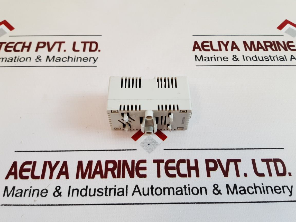 Schneider Nsyccotho Thermostat 250V Ac 10A (2A) 50/60Hz