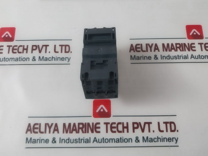 Schneider Electric Gv2Me10 Motor Circuit Breaker 690V 50/60Hz (Used)