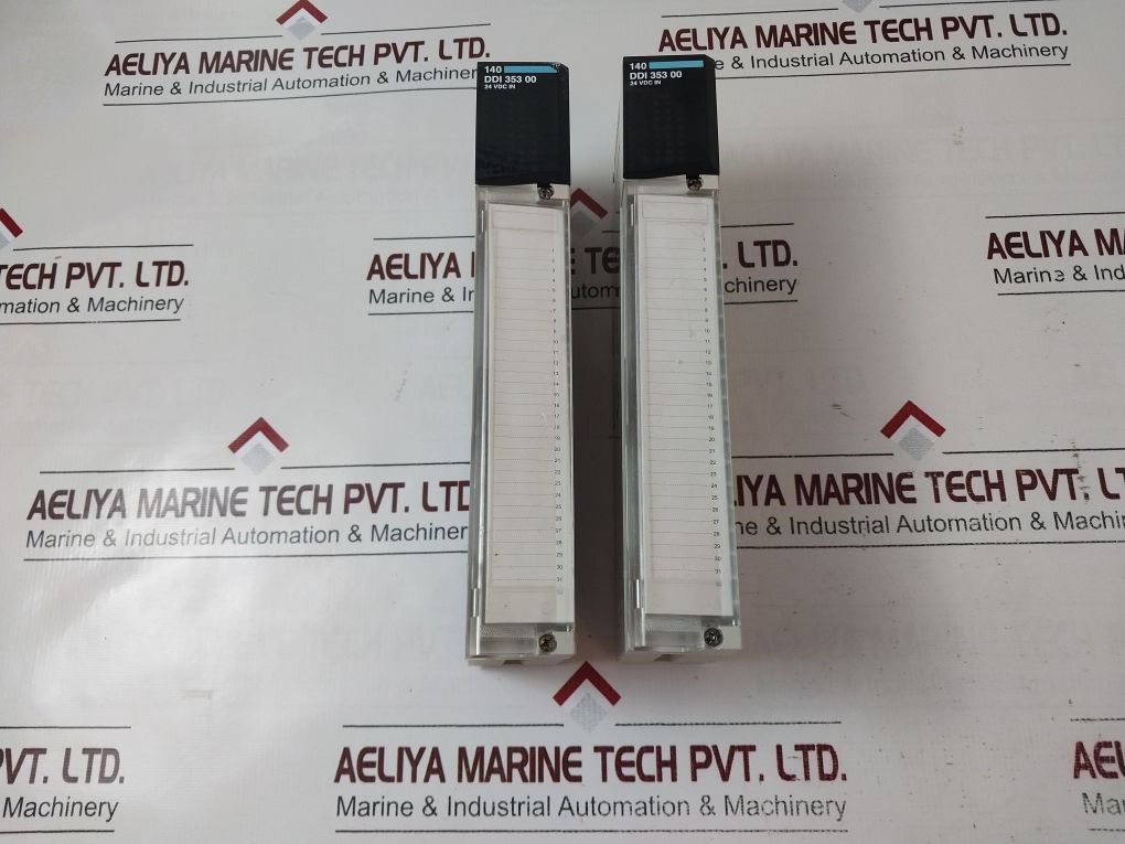 Schneider Electric/Telemecanique 140Ddi35300 Discrete Dc Input Module Pv:01 Rl:8