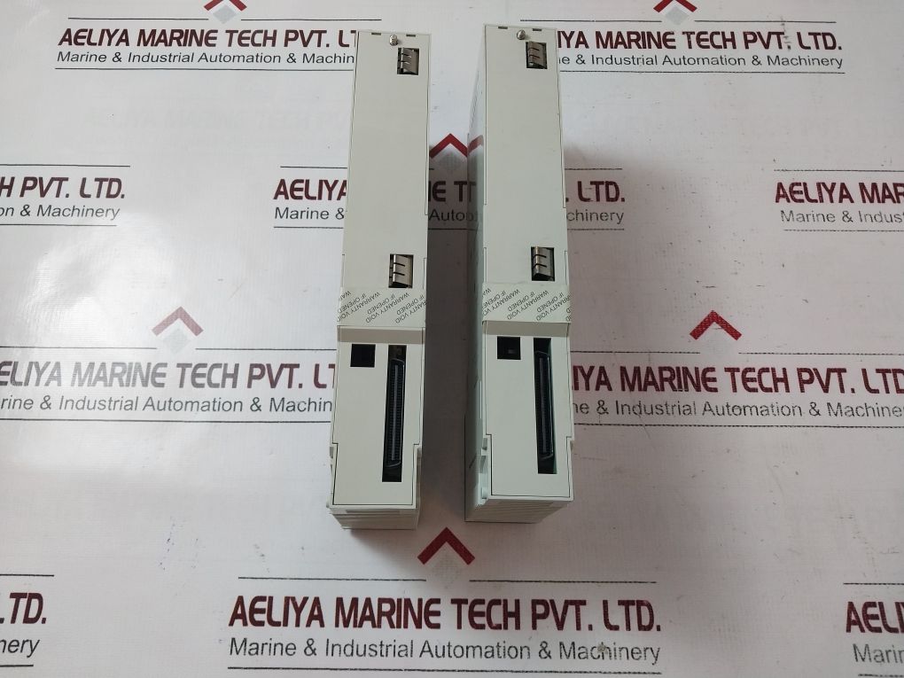 Schneider Electric 140Ddo35300 Modicon Discrete Dc Output Module