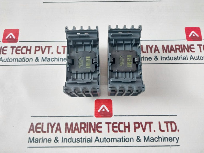 Schneider Electric W413808670311 02