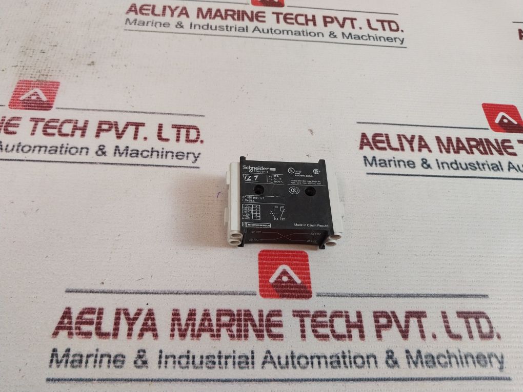 Schneider Vz 7 Auxiliary Contact Block 600V Ac 12A