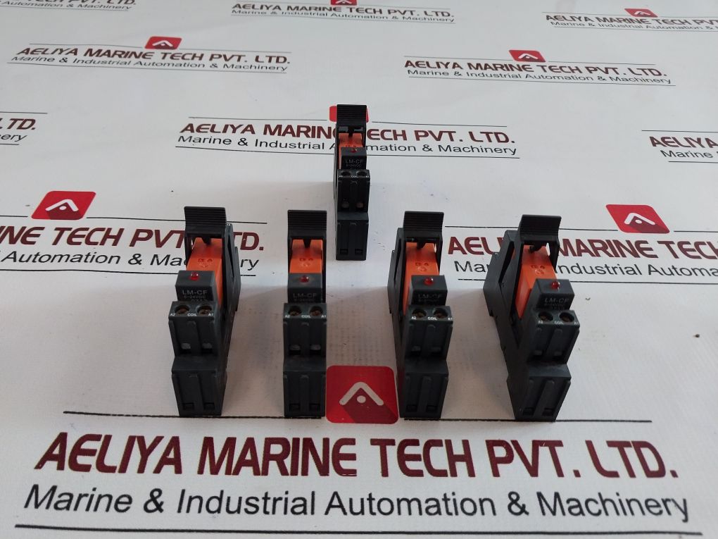 Schrack Rt114024 Relay With Socket