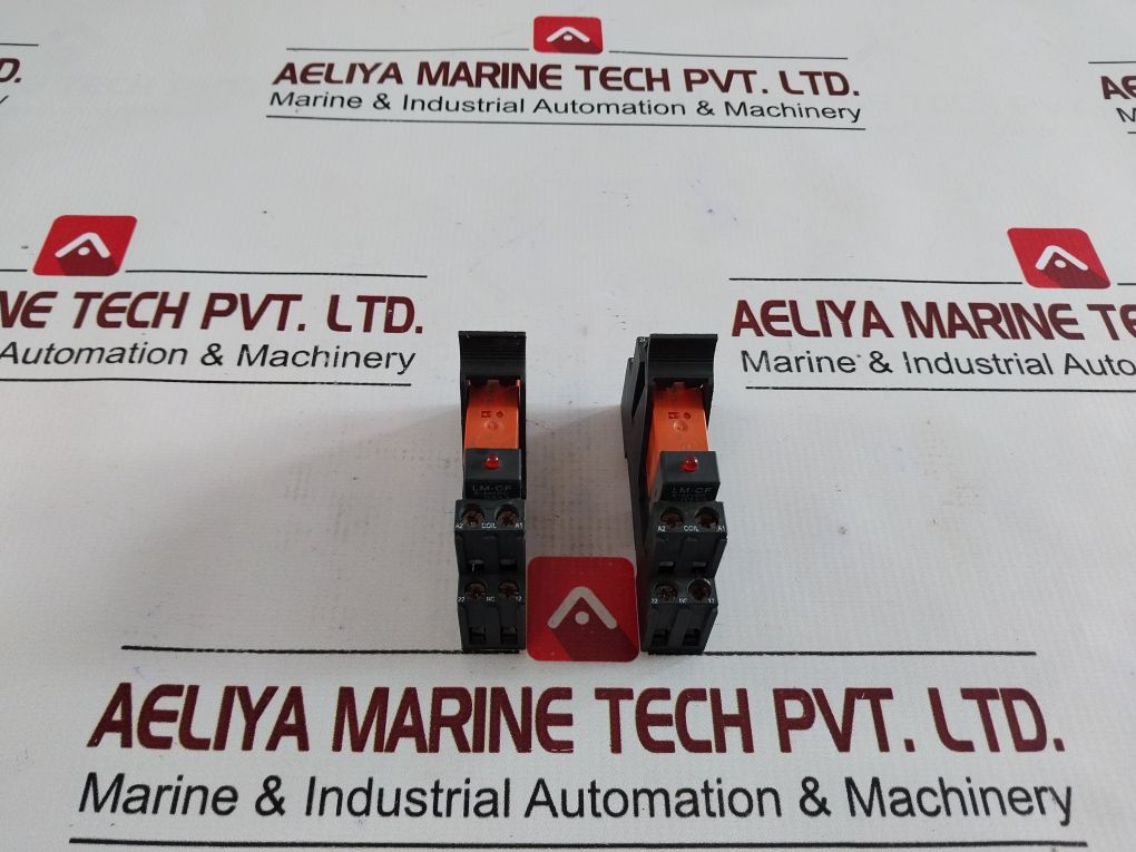 Schrack Rte24024 Relay With Socket