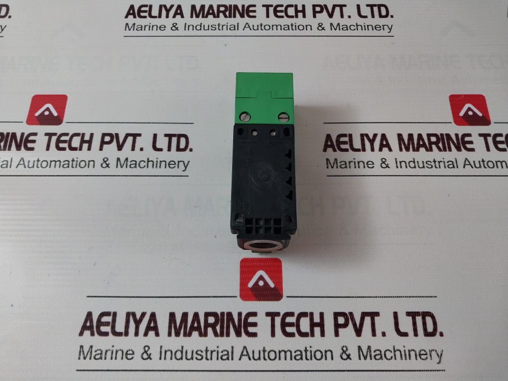 Sense Electronic 513.326/26/0404 Proximity Switch