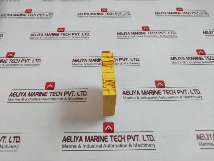 Sick Ue 10-3Os2D0 Safety Relay 6024917 Dc24V 2,2W 6A 12A