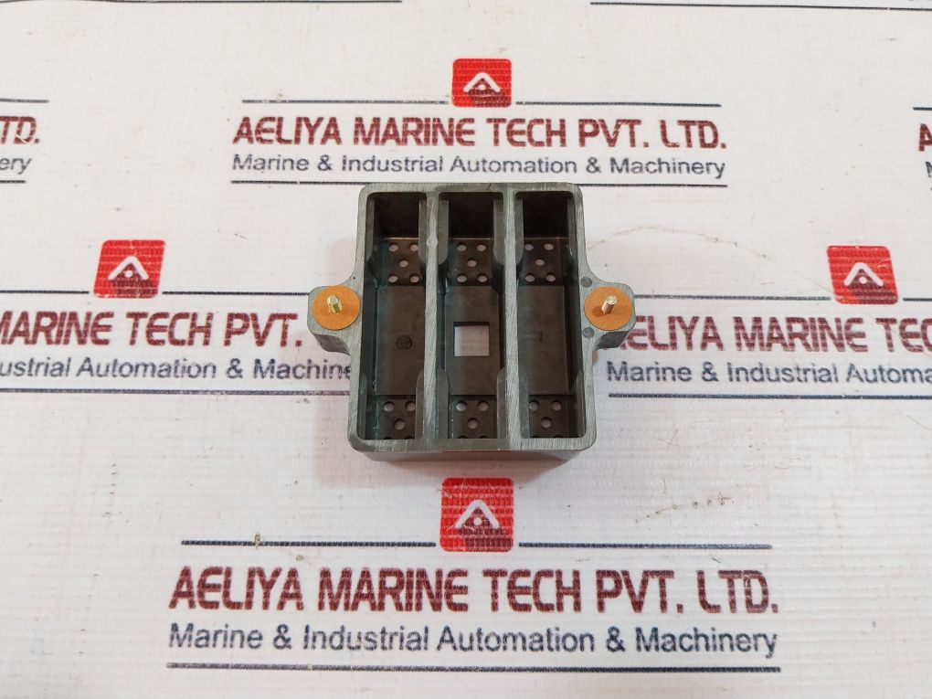 Siemens 121718 Arc Chute 3Ty12220A/3Tv12220A SCRAP