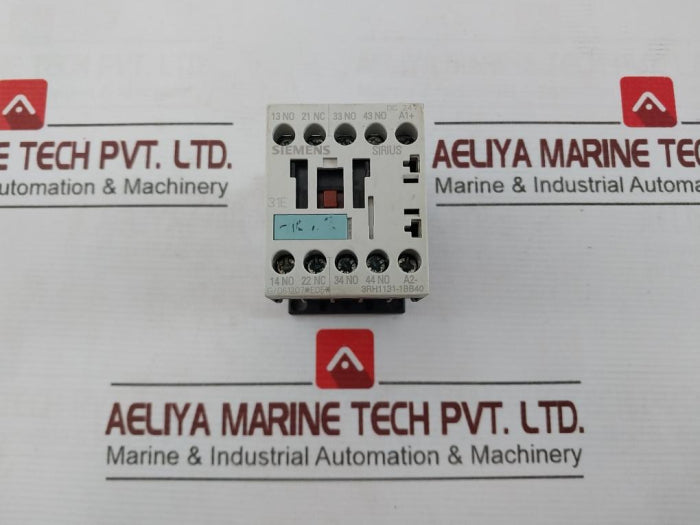 Siemens 3Rh1131-1Bb40 Contactor Relay 3Zx1012-0Rh11-1Aa1 Dc24V 690V 10A 600Vac
