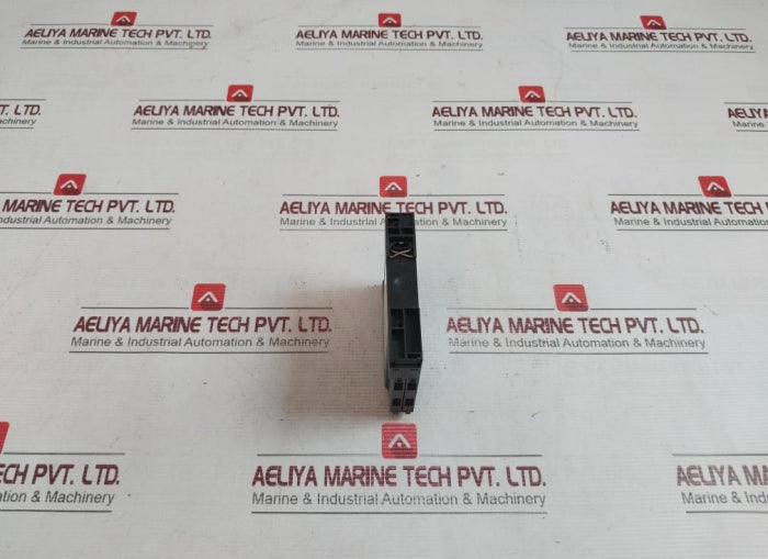 Siemens 3Rn2010-1Cw30 Thermistor Motor Protection Relay Ip20 300V 24-240V Ac/Dc