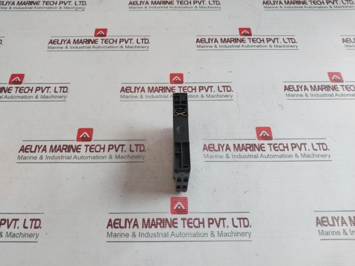 Siemens 3Rp2525-1Aw30 Timing Relay Ip20 12-240V Ac/Dc 50/60Hz 5A 300V 4Kv