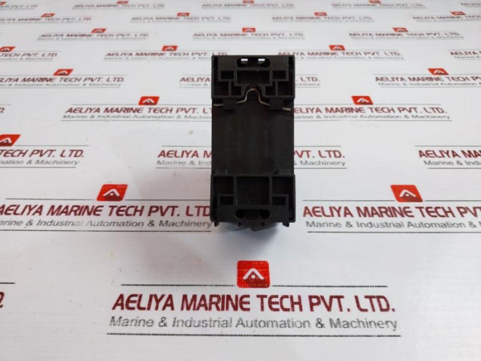 Siemens 3Rv2011-0Ja10 Molded Case Circuit Breaker