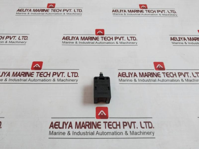 Siemens 3Se5250-0Bc05 Position Switch 6Kv Ac15 240V 6A A300 Q300