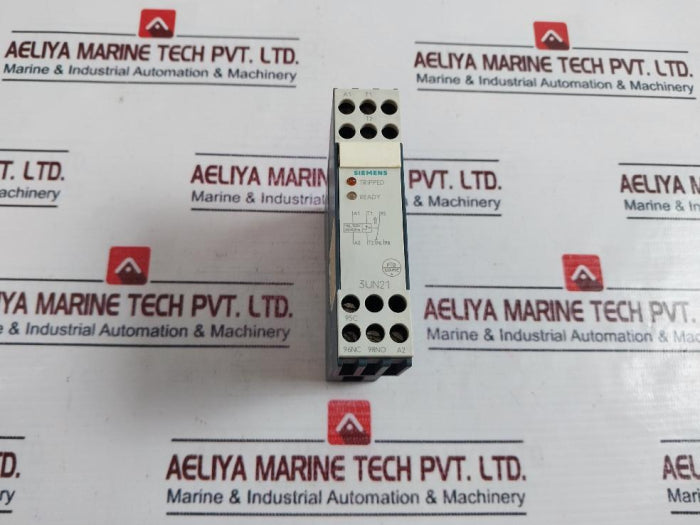 Siemens 3Un2100-0Cf7 Safety Relay 110-120V 50/60Hz