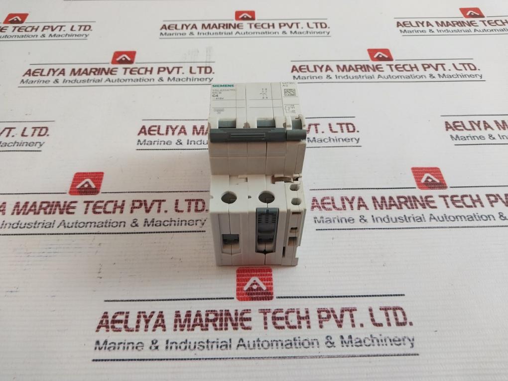 Siemens 5Sl42047Rc Mcb C4 Circuit Breaker W/ 5St301 Circuit Switch