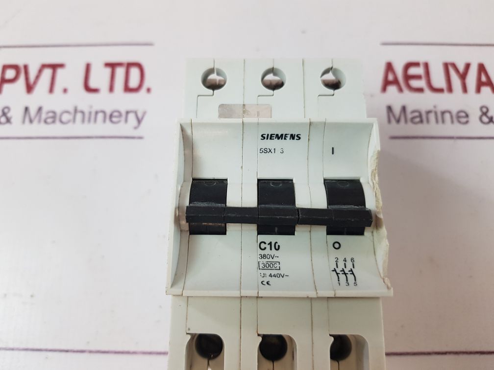 Siemens 5Sx1 3 Thermomagnetic Circuit Breaker 380V-440V