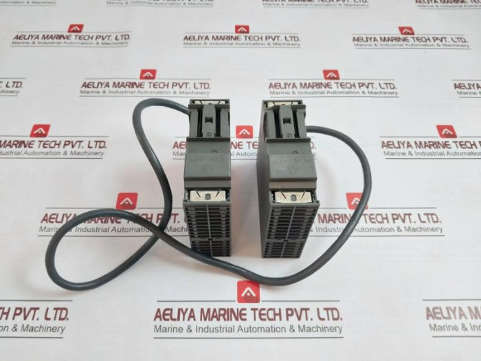 Siemens 6Es7 365-0Ba01-0Aa0 Interface Module Set S C-r9K78747 Im 365