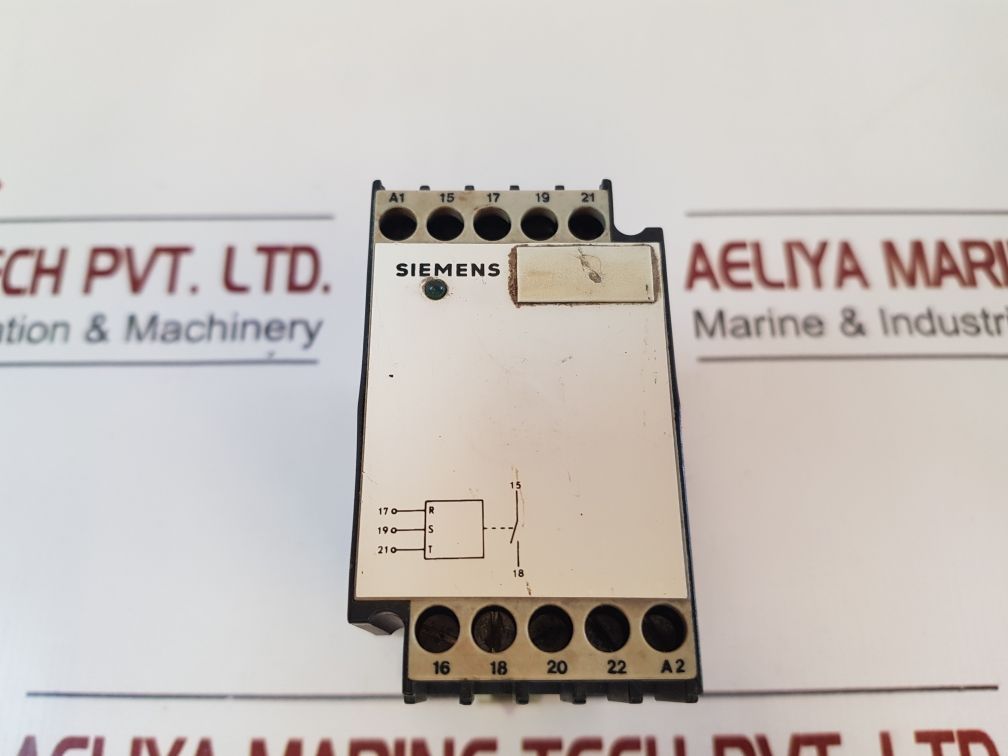 Siemens 7Ra0022-0Aa50 Relay 440V 60Hz