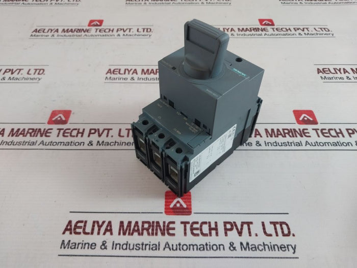 Siemens Tm210 Circuit Breaker With Rotary Operator 3Va9157-0Ek11
