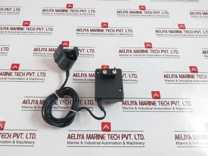 Skil 230V~50Hz Ac/Dc Input Output Adaptor