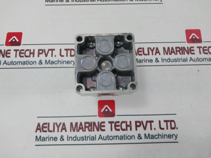 Skp Shv 310 Hand Valve 140 Psi