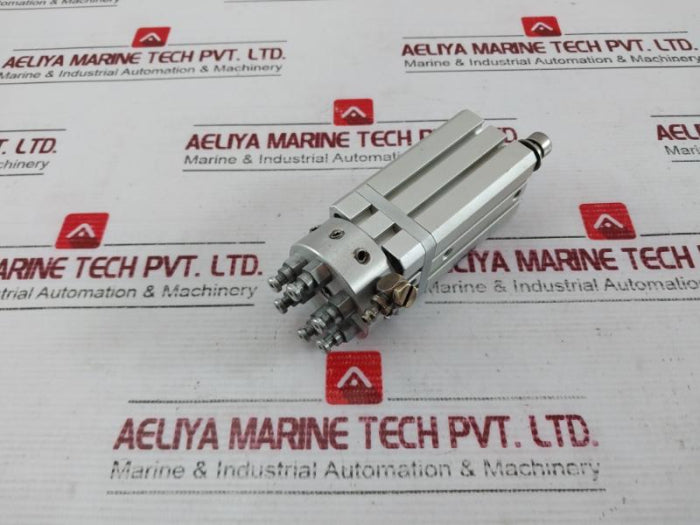 Smc Cdqskb20D-p5359-25 Double Acting Auto Switch Compact Cylinder 1.0Mpa