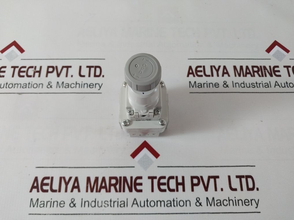 Smc Ir2010-02-a Precision Pressure Reducing Valve 0.01~0.4 Mpa