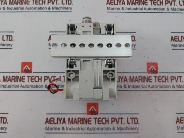 Smc Sq1131N-5-c6-q Pneumatic Control Solenoid Valve
