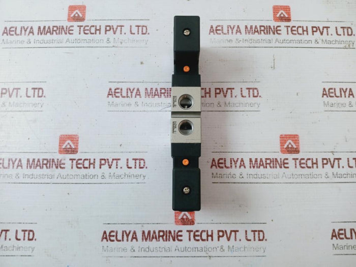 Smc Vf3270-3E-02 Solenoid Valve With Coil 127-006-001