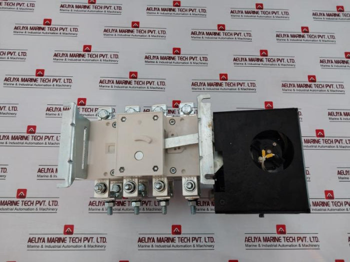 Socomec Mcos 320A Motorized Changeover Switch (Bcs) 4-pole 415V 80Ka