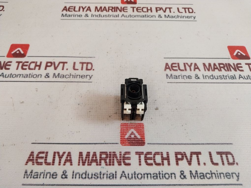 Square D 9001-dfsn Lamp Holder 250V 2W