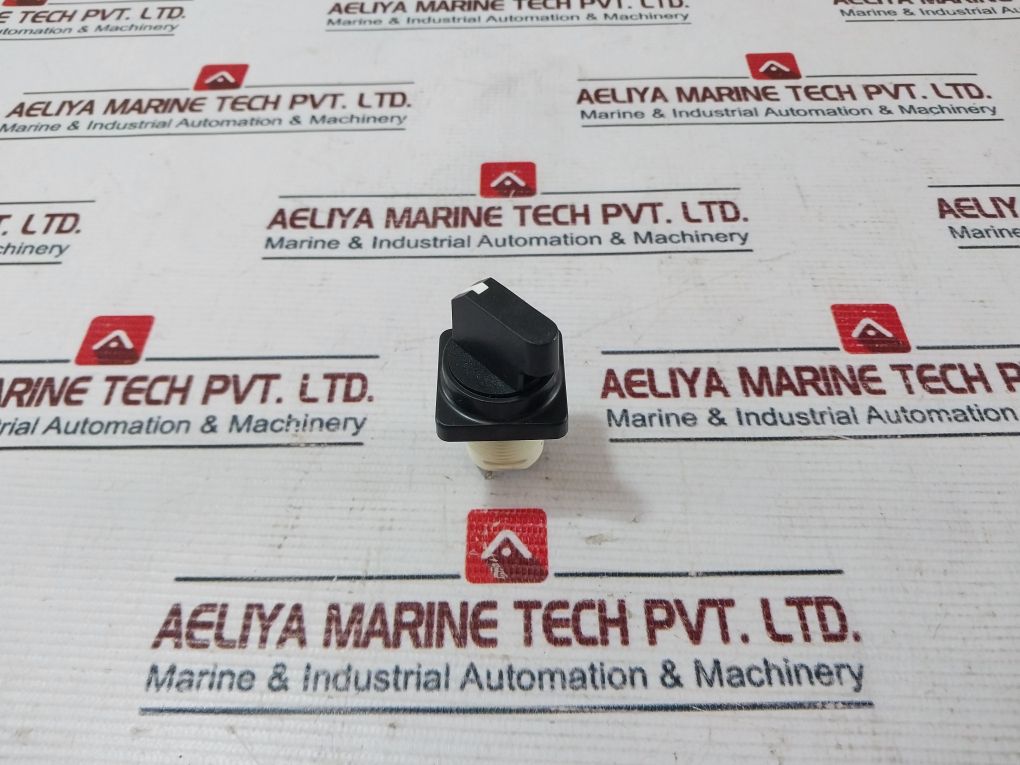 Square D D1G2S Selector Switch 9001