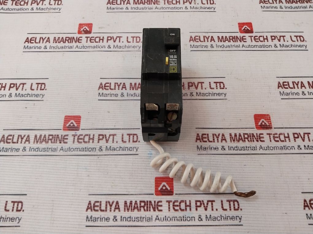 Square D Qo Plug In Circuit Breaker 2-pole 120/240 Vac