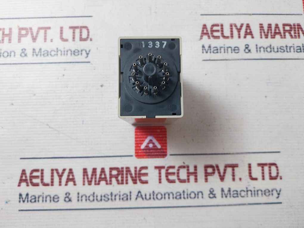 Sunflame Fe-61R Flame-eye Relay Ac 110V – Aeliya Marine