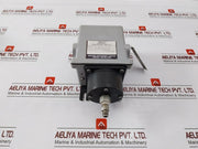 Switzer Gm 203 02 C2K 33 Z Pressure Switch 15A 250V Ac M.W.P: 4 Bar