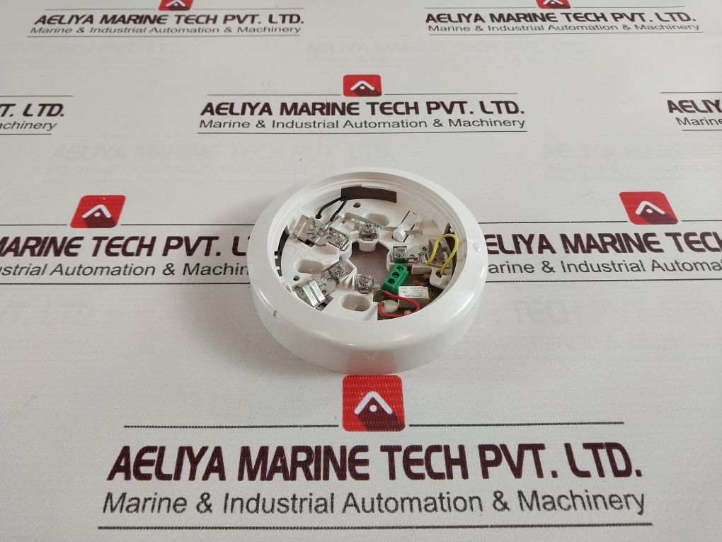 System Sensor B324/Rl 24V Latching Relay Base 10.5-32V Dc