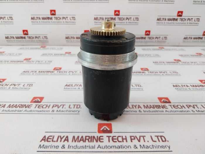 Tamagawa Ts831N61E11 Synchro Motor A3426 50/60Hz 100/110V