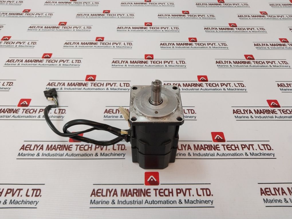 Tamagawa Ts 4507N4030E200 Ac Servo Motor 200W 200V