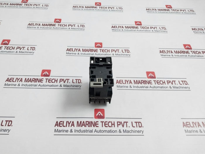 tdm-electric-kmh-11210-small-sized-contactor-ac-3-ie-12-a-50-hz