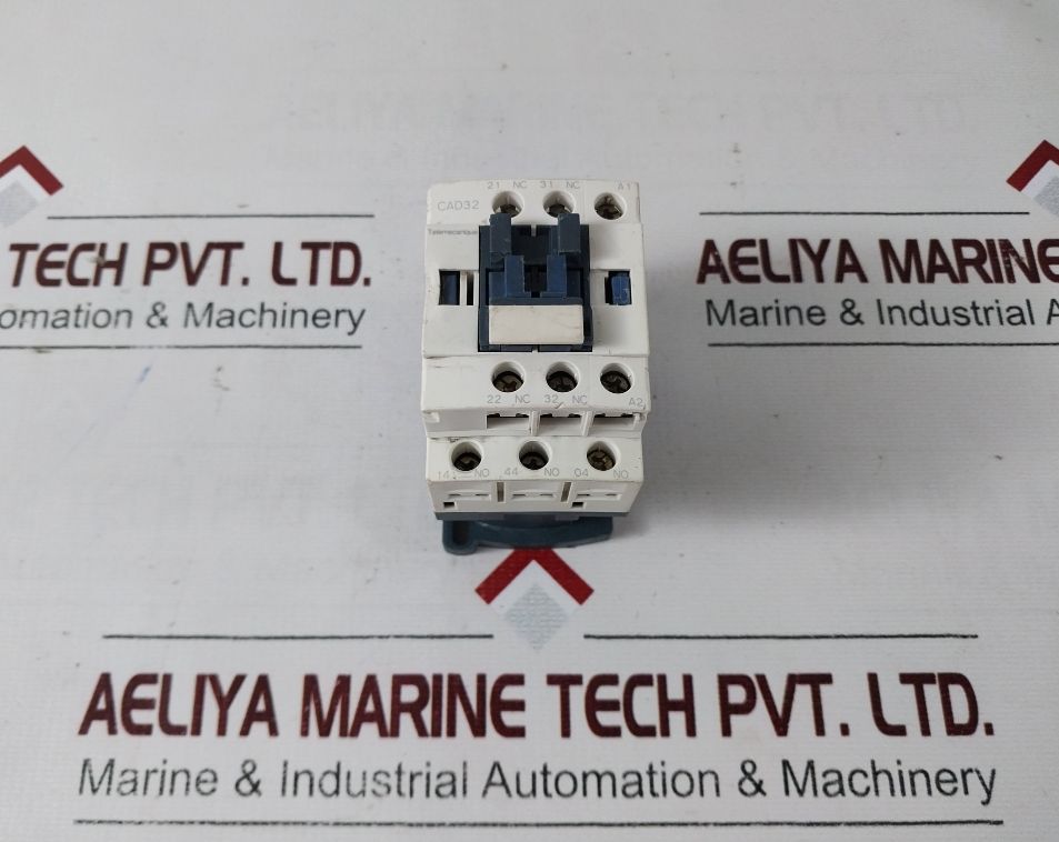 Telemecanique Cad32G7 Control Relay