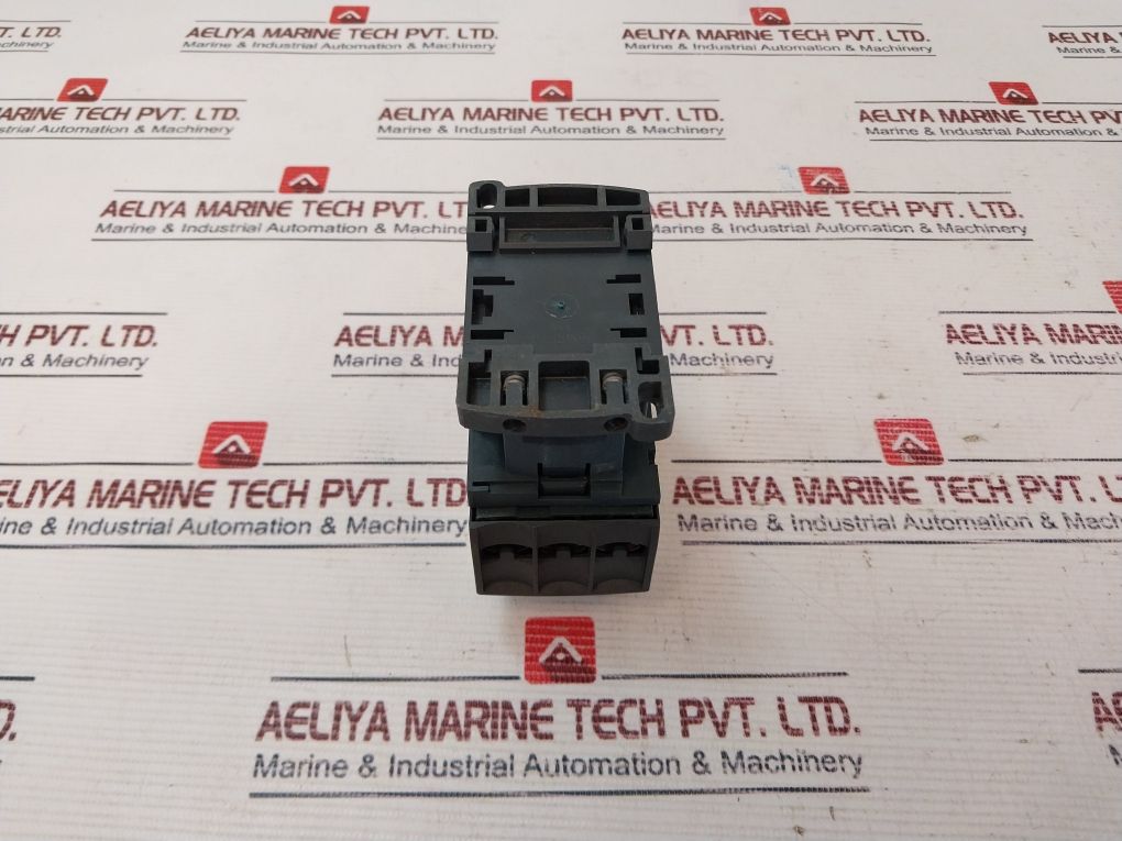 Telemecanique Lc1D25 Contactor 40A 690V 440V 50/60Hz