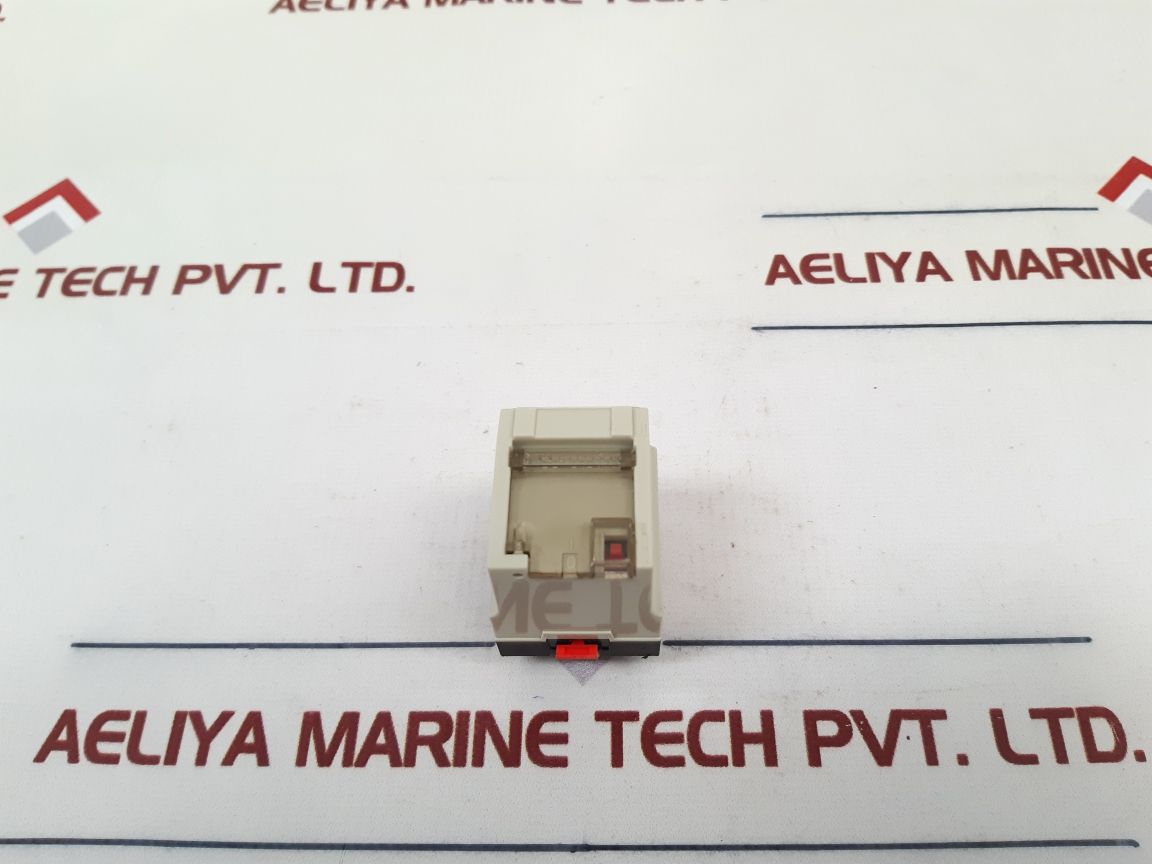 Telemecanique Rhn412B Switching Relay 24V
