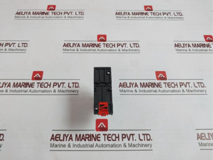 Telemecanique Rxm2Ab2P7 Miniature Plug-in Relay 12A/250 Vac 230V 50/60Hz