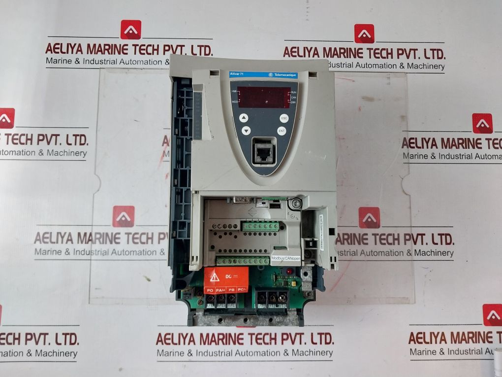 Telemecanique/Schneider Electric Altivar 71 Ac Speed Drive Atv61Hu30N4