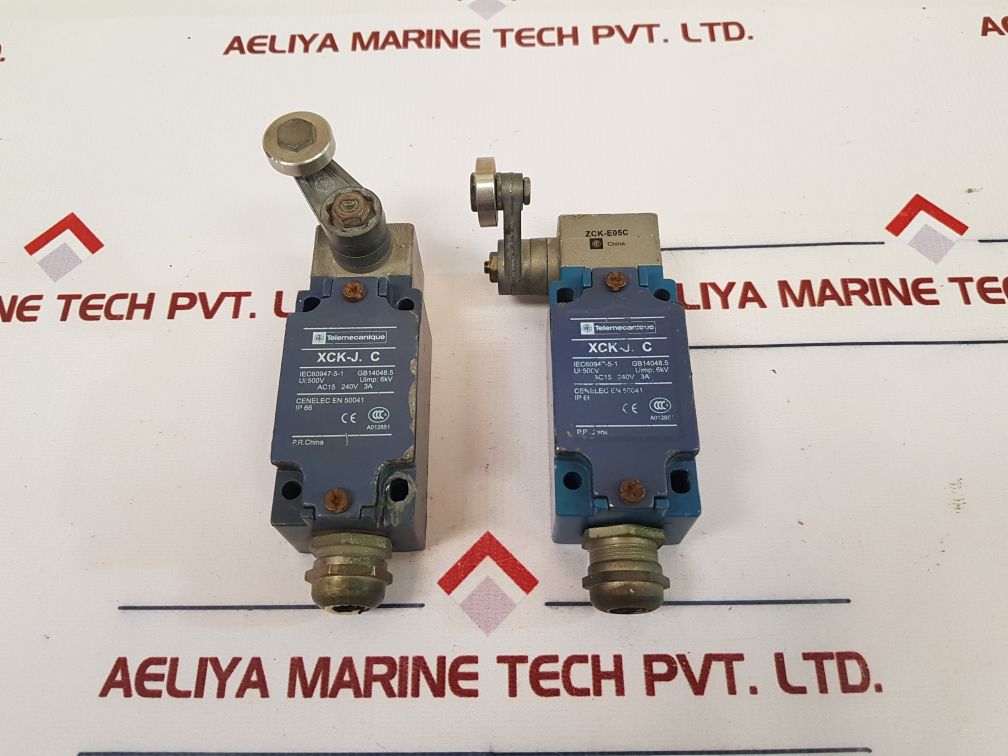 Telemecanique Xck-j.C Limit Switch Zck-e05C Ac15 240V 3A