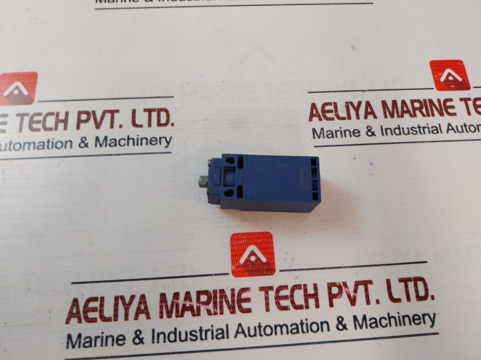 Telemecanique Xckn2110P20 Osiswitch Limit Switch 500V 10A