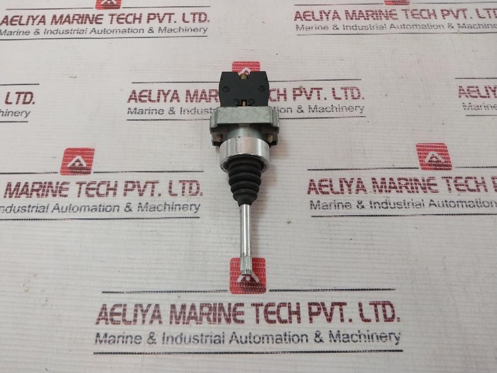 Telemecanique Xd2-pa22 Joystick Controller – Aeliya Marine