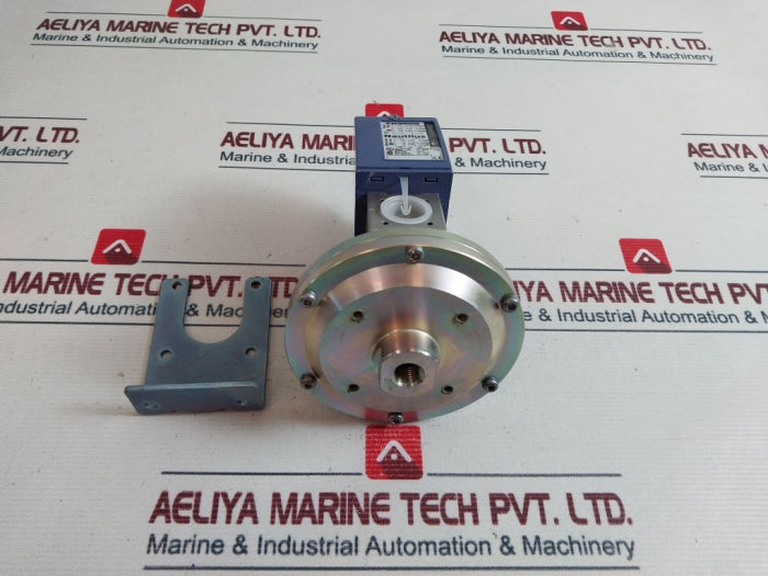 Telemecanique Xmlcl35R2S11 Pressure Switch 