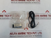 Telemecanique/Schneider Electric Xsz-b165 Proximity Sensor